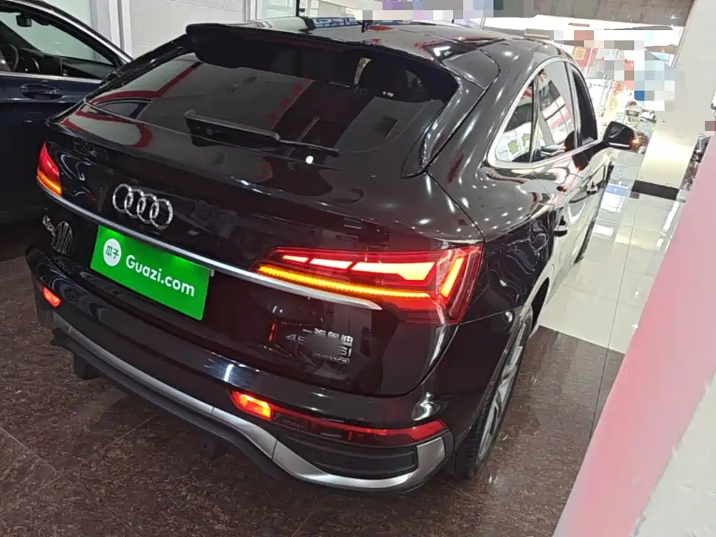 Audi Q5L Sportback — миниатюра 7