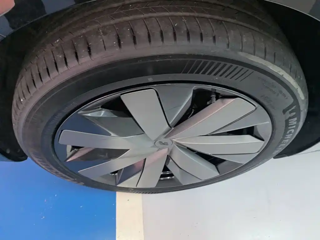 Li Auto Li i8 — миниатюра 23