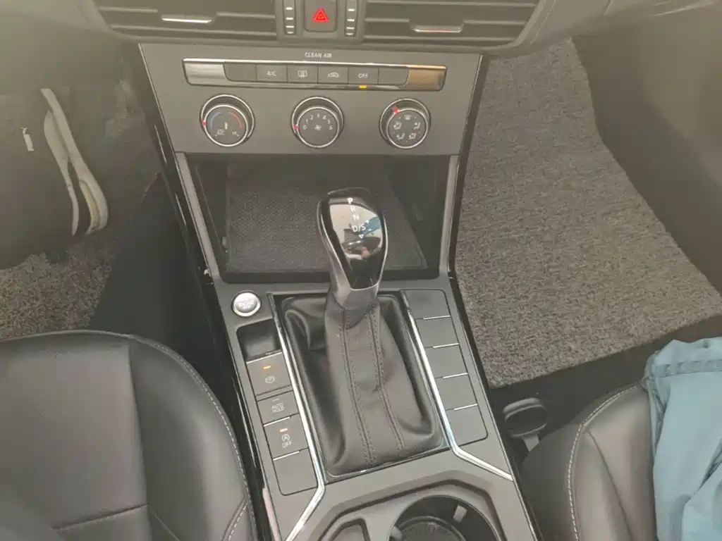 Volkswagen Passat — миниатюра 14