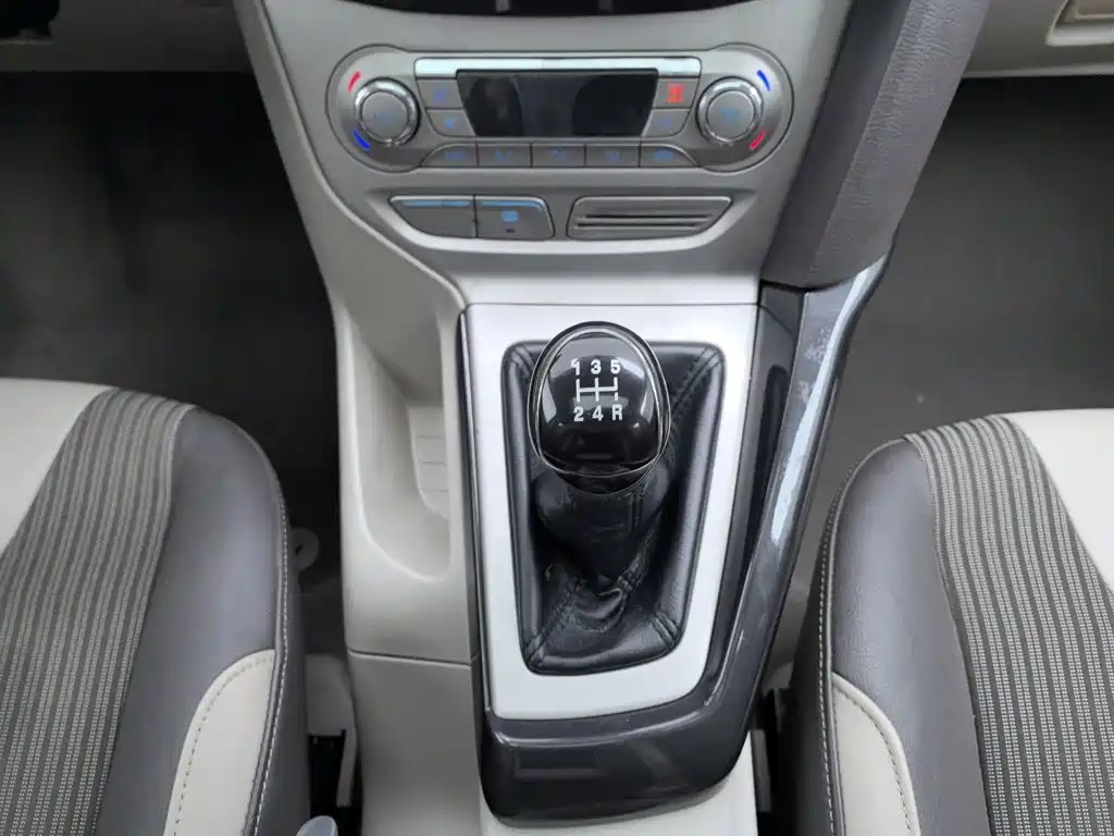 Ford Focus — миниатюра 13