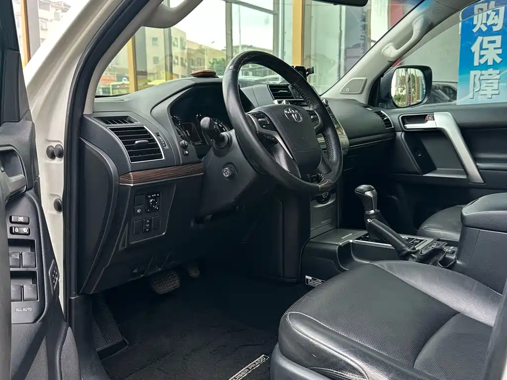Toyota Prado — миниатюра 15