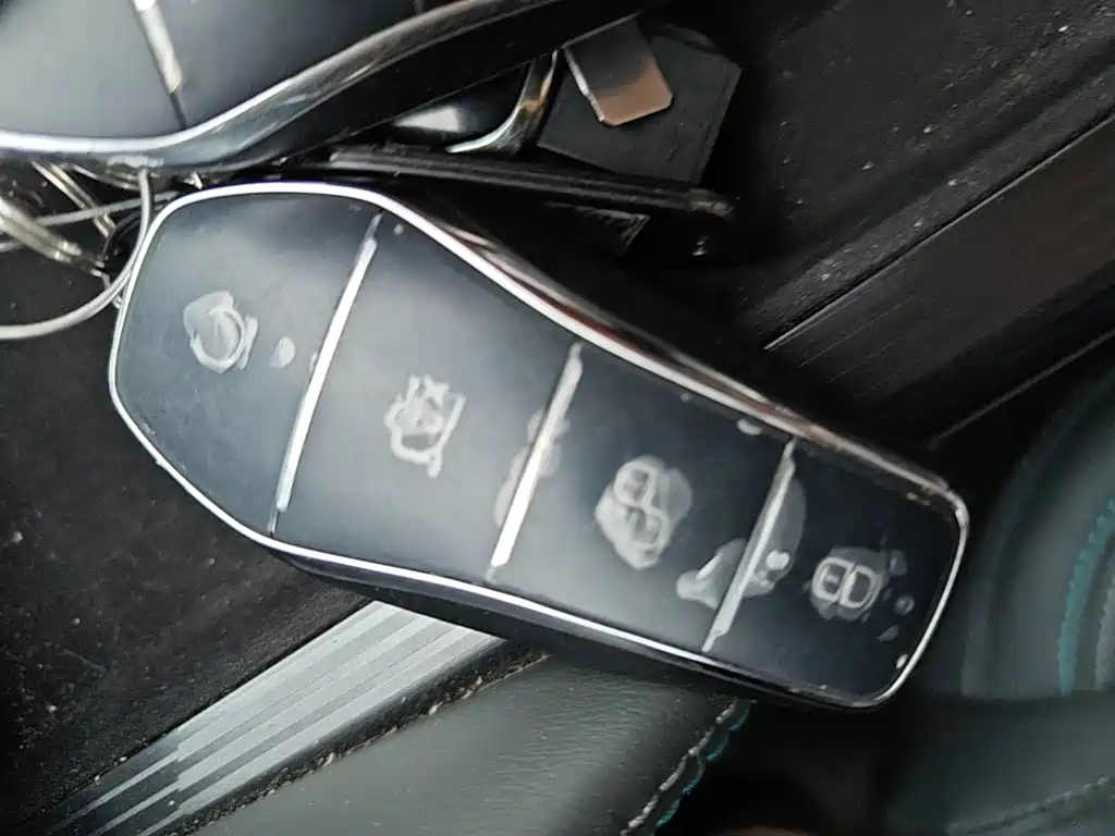 BYD L DM-i — миниатюра 9