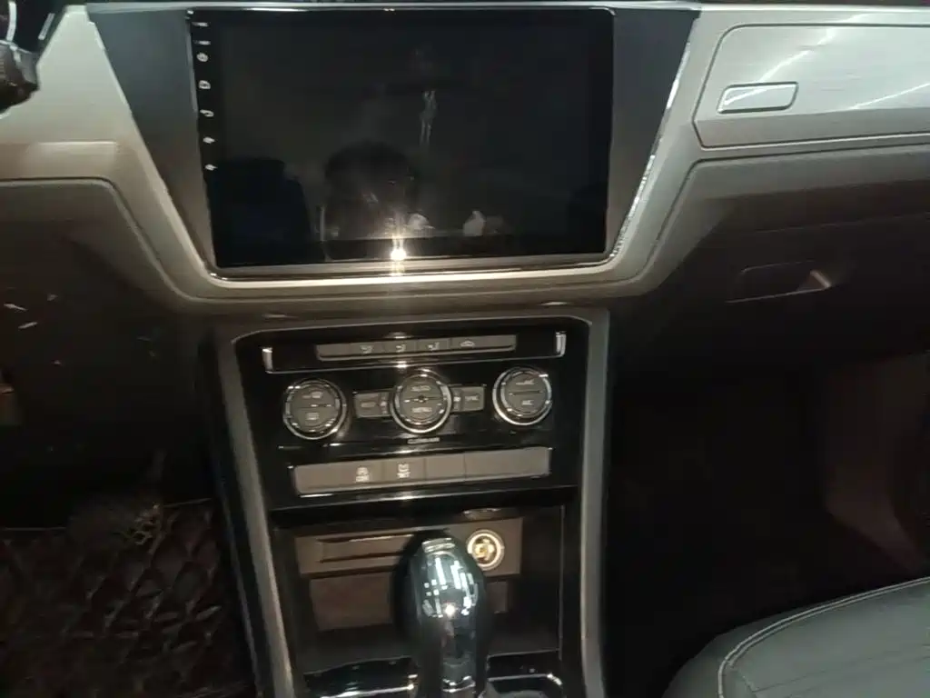 Volkswagen Touran — миниатюра 13