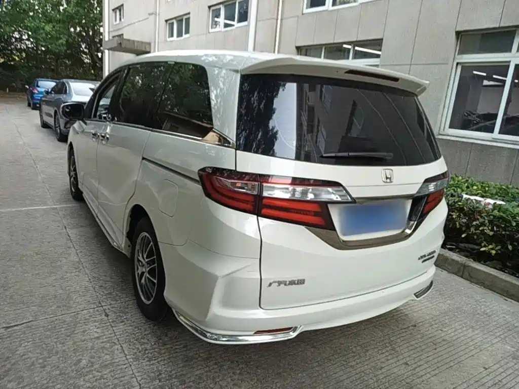 Honda Odyssey — миниатюра 5