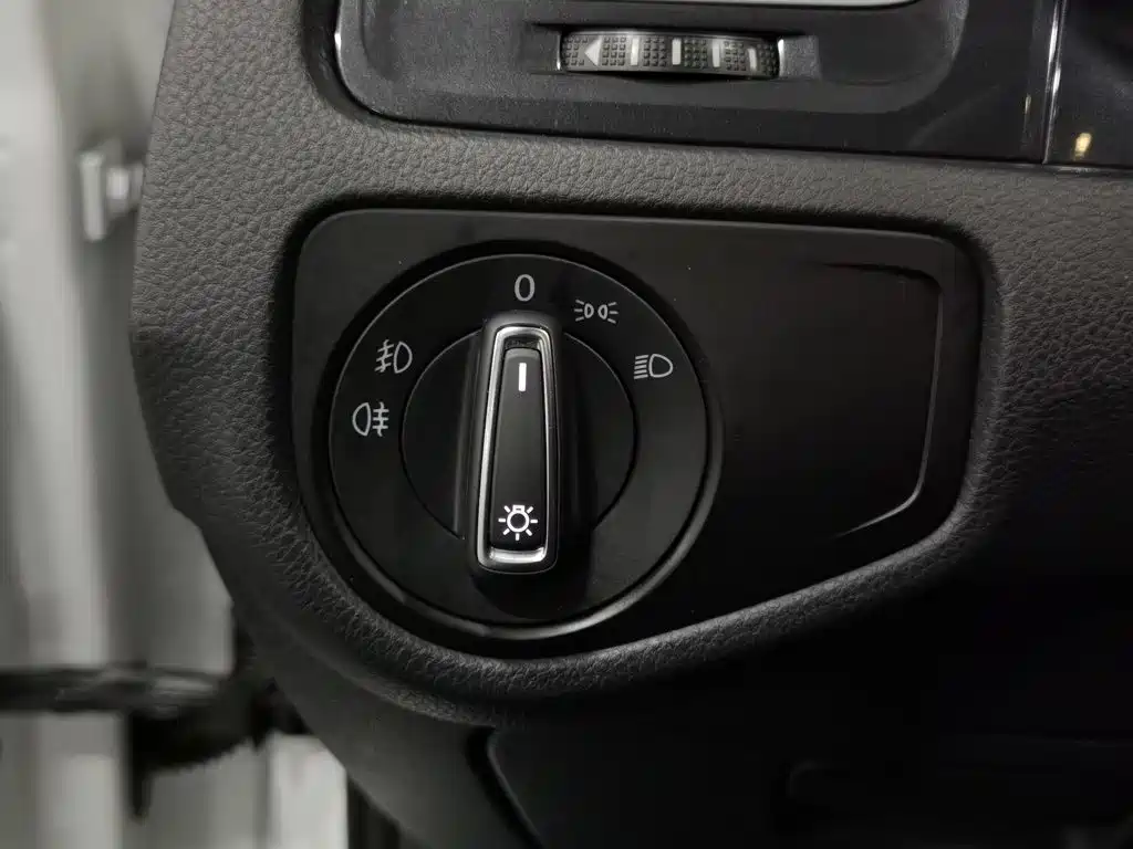Volkswagen Golf — миниатюра 21