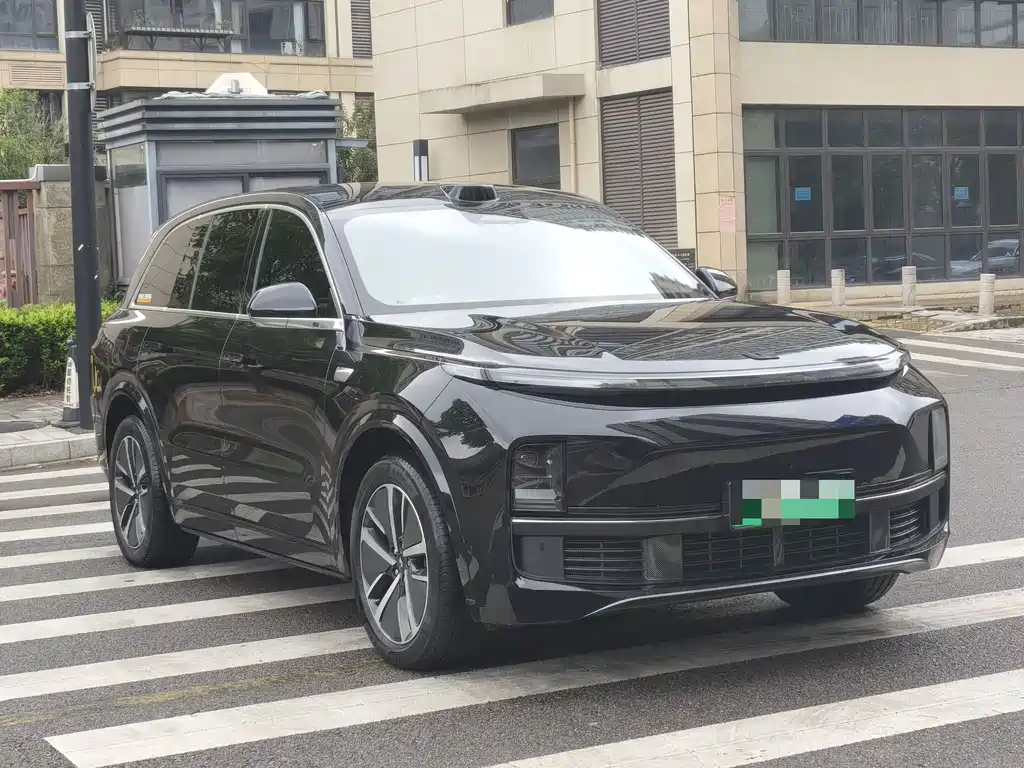Li Auto Li L8 2024