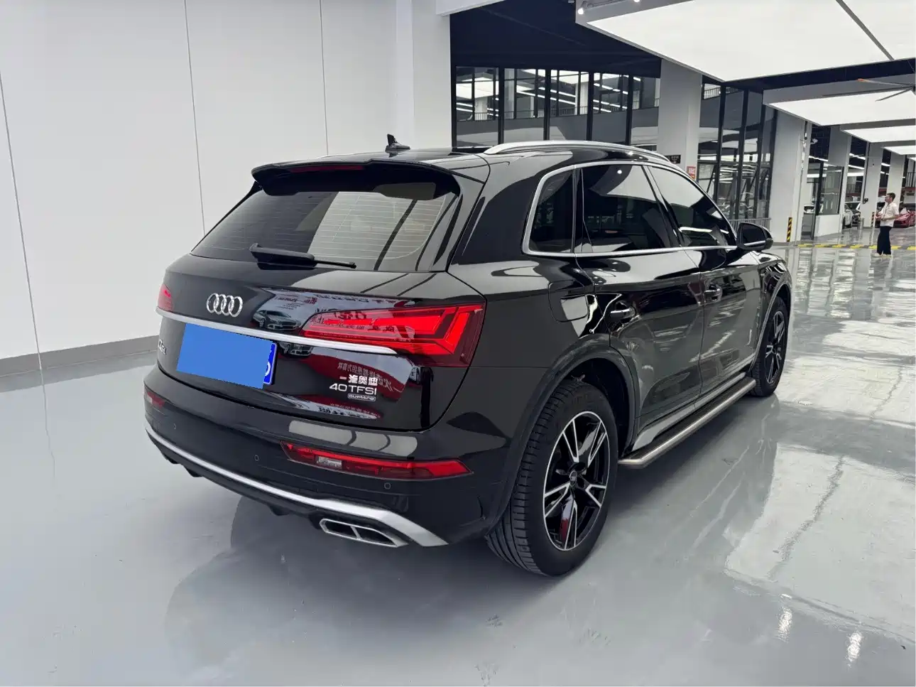 Audi Q5L 2024 Черный из Китая, фото 2