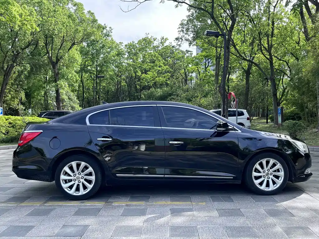 Buick LaCrosse 2013 2.0T SIDI Smart Flagship