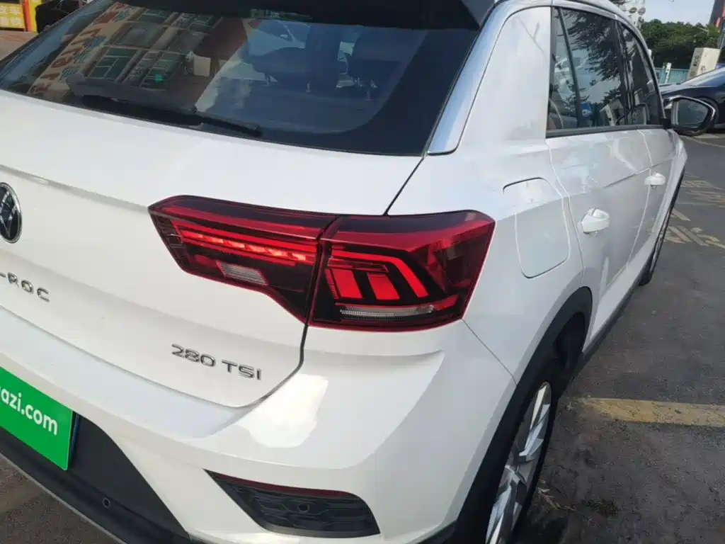 Volkswagen T-Roc — миниатюра 8