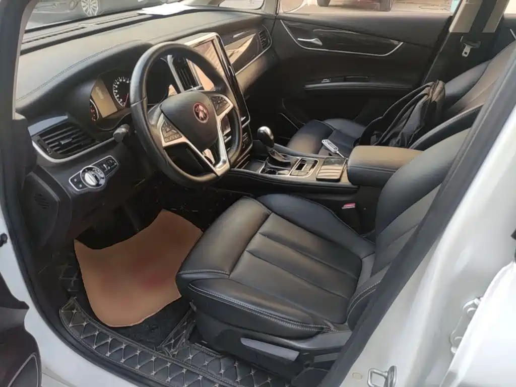BYD MAX — миниатюра 15