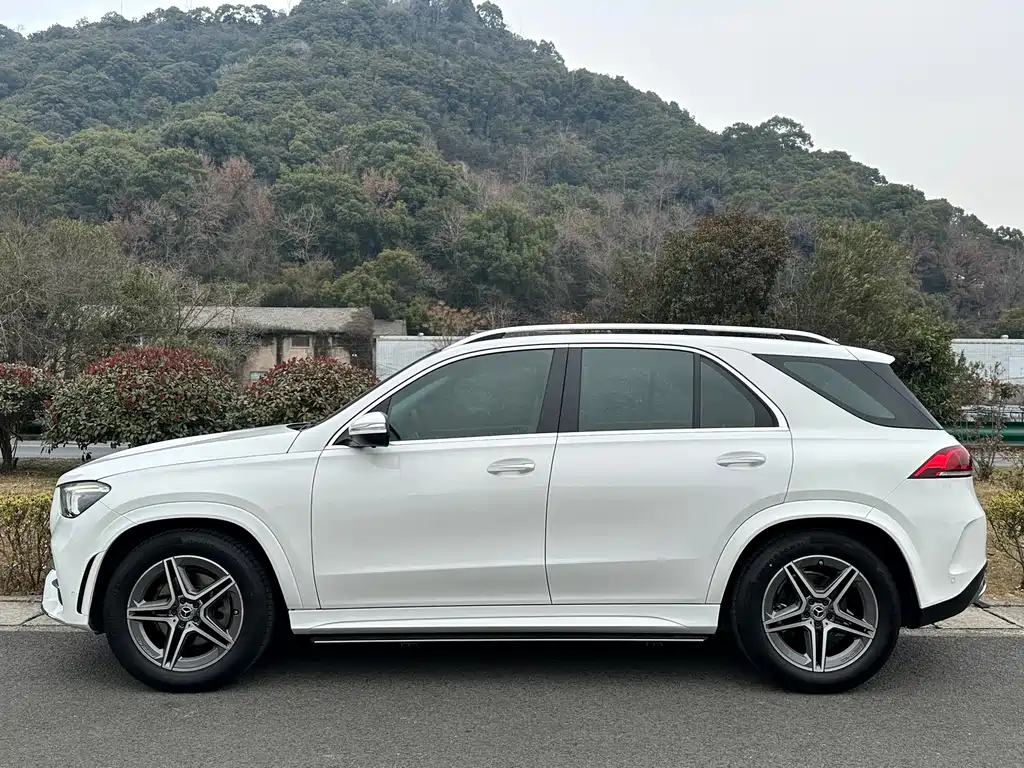 MERCEDES-BENZ GLE