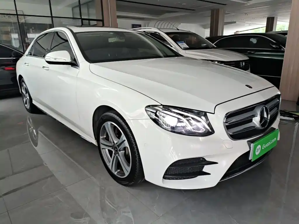 Mercedes-Benz E-Class — миниатюра 4