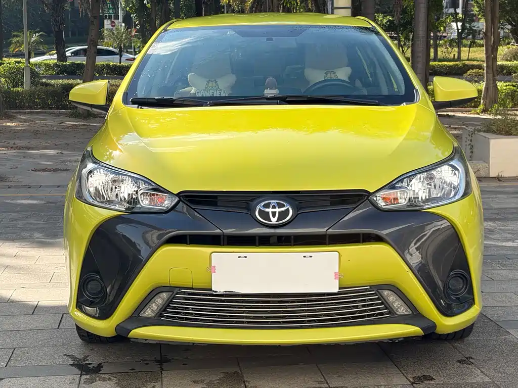 Toyota Yaris L — миниатюра 2