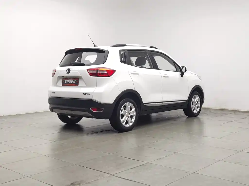 Changan CS15 — миниатюра 2