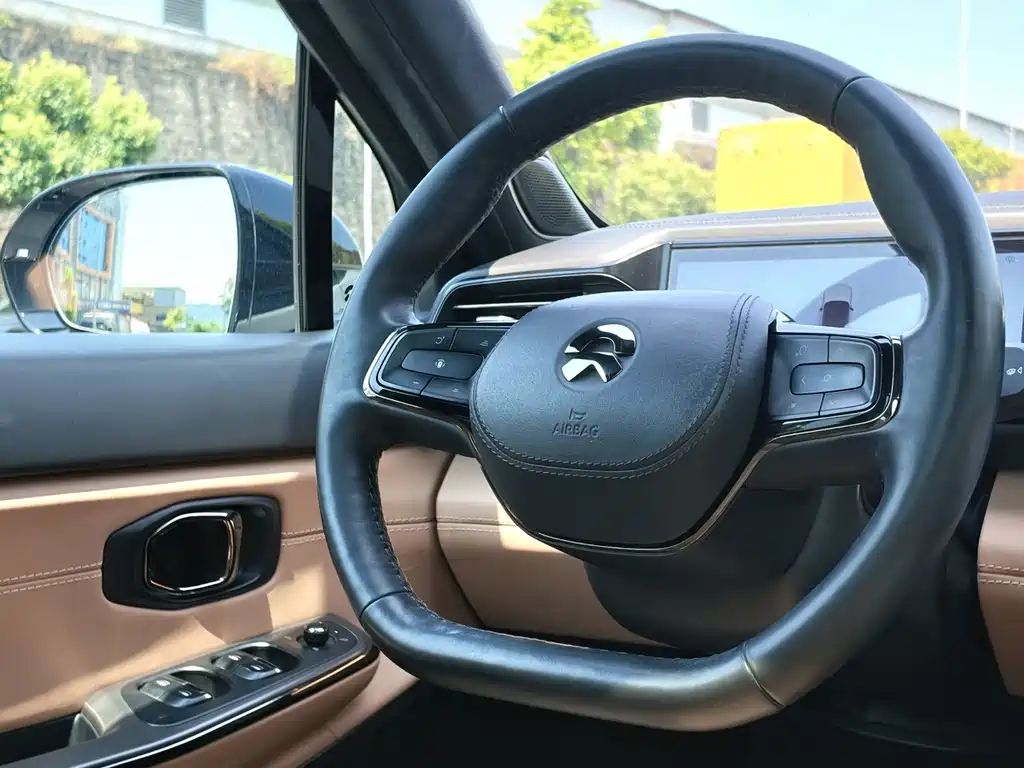 NIO ES8 — миниатюра 6