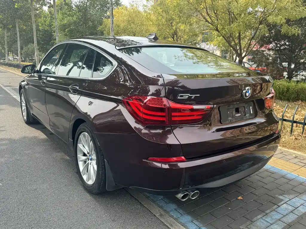 BMW 5 Series GT — миниатюра 4