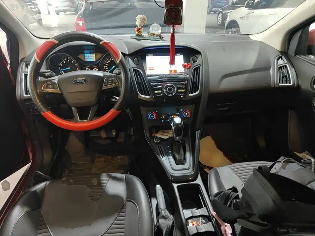 Ford Focus — миниатюра 10