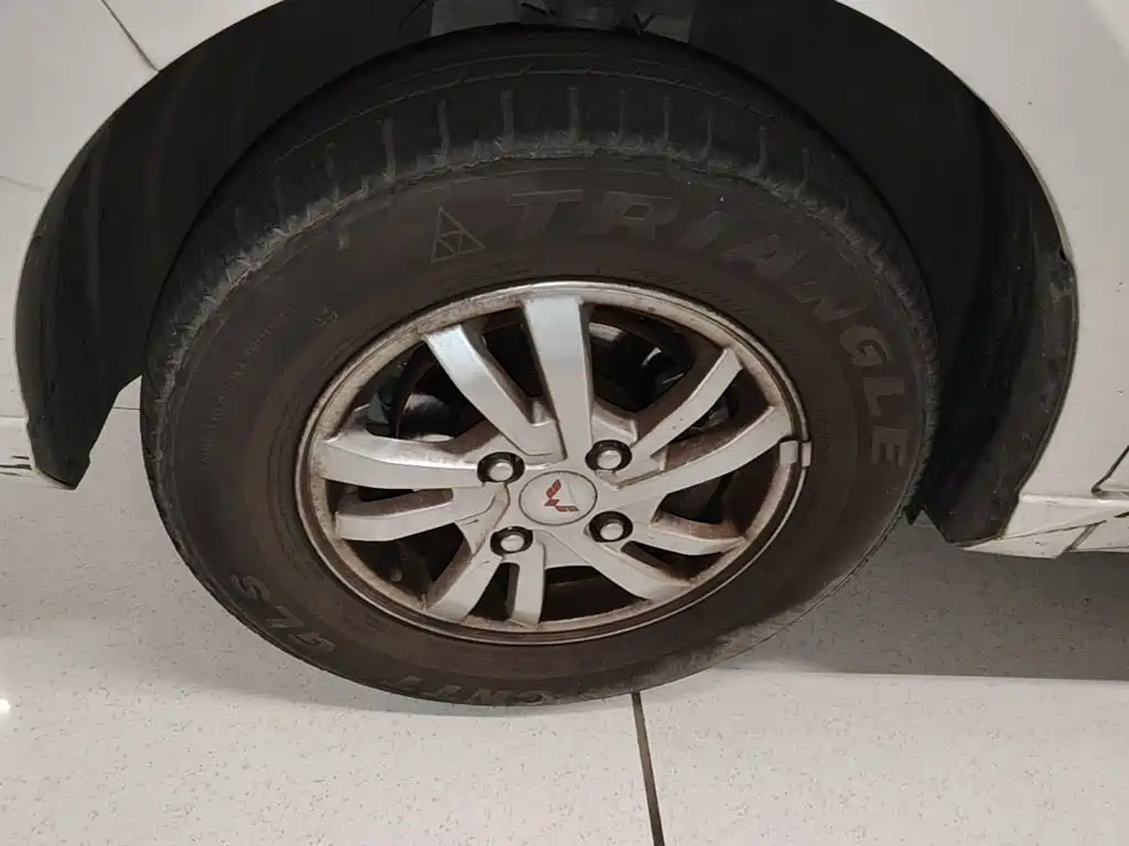 Wuling Hongguang — миниатюра 23