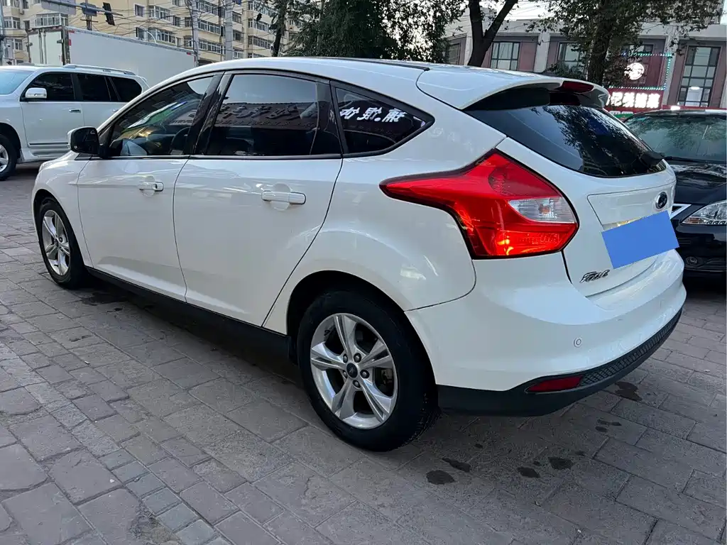 Ford Focus — миниатюра 5