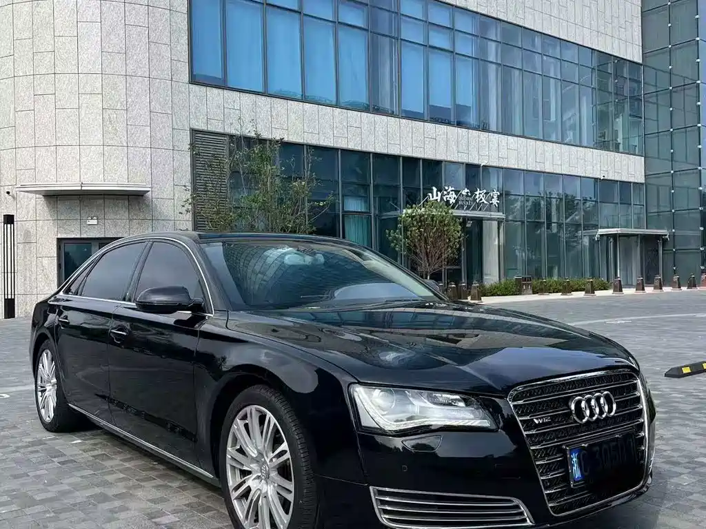 Audi A8 — миниатюра 2