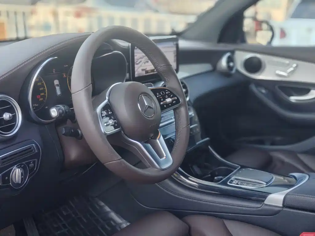 Mercedes-Benz GLC — миниатюра 4