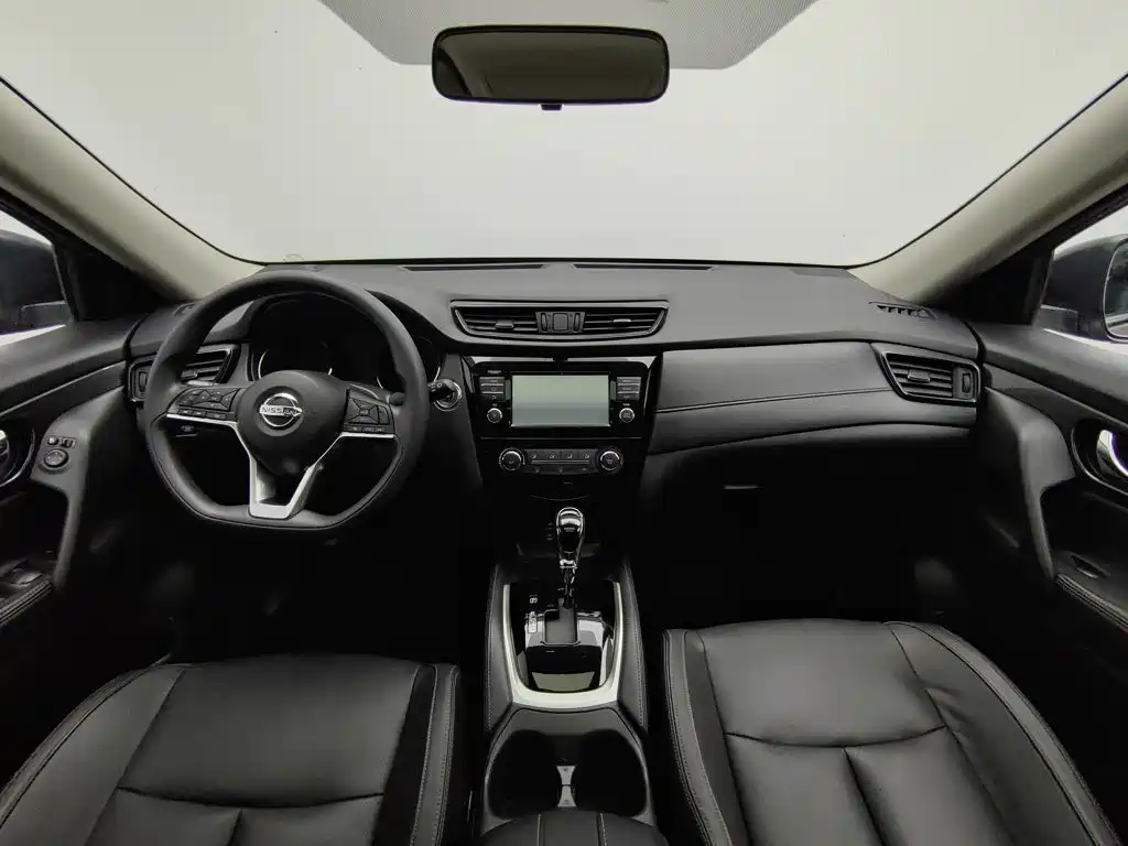 Nissan X-Trail — миниатюра 5