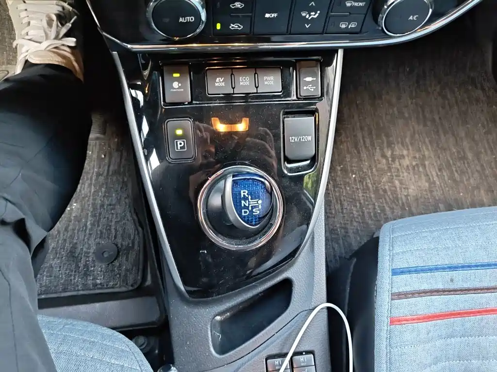 Toyota Corolla — миниатюра 10