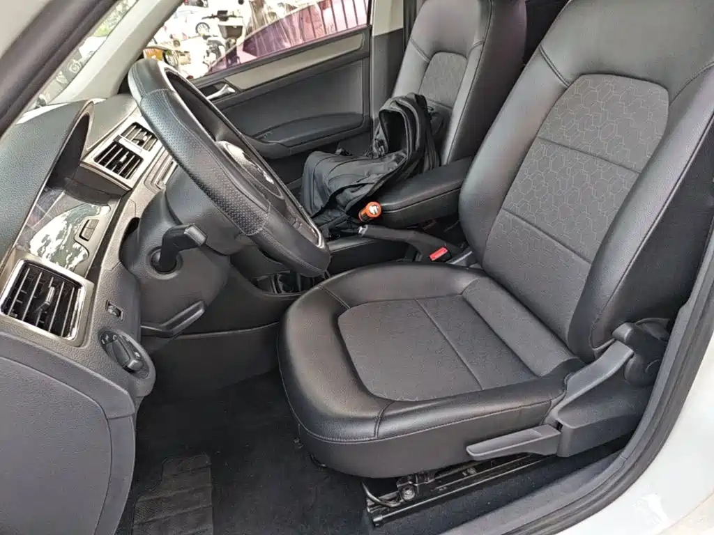 Volkswagen Santana — миниатюра 15