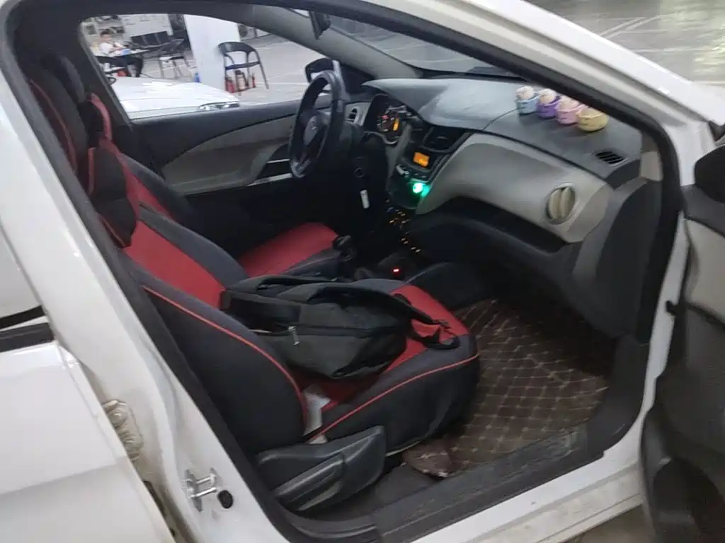 Chevrolet Sail — миниатюра 25