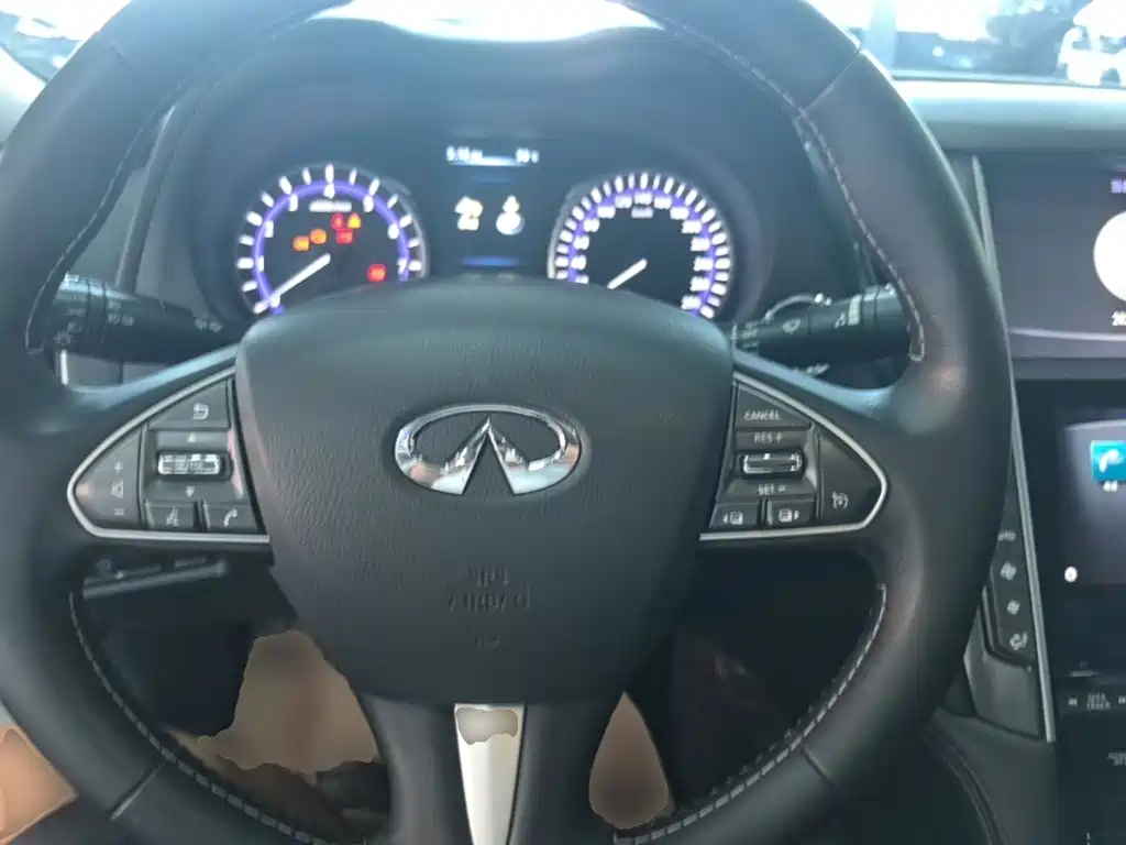 Infiniti Q50L — миниатюра 11