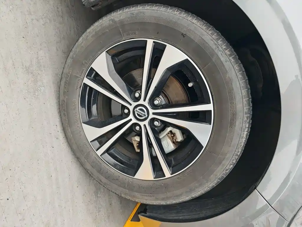 Nissan Sylphy — миниатюра 8
