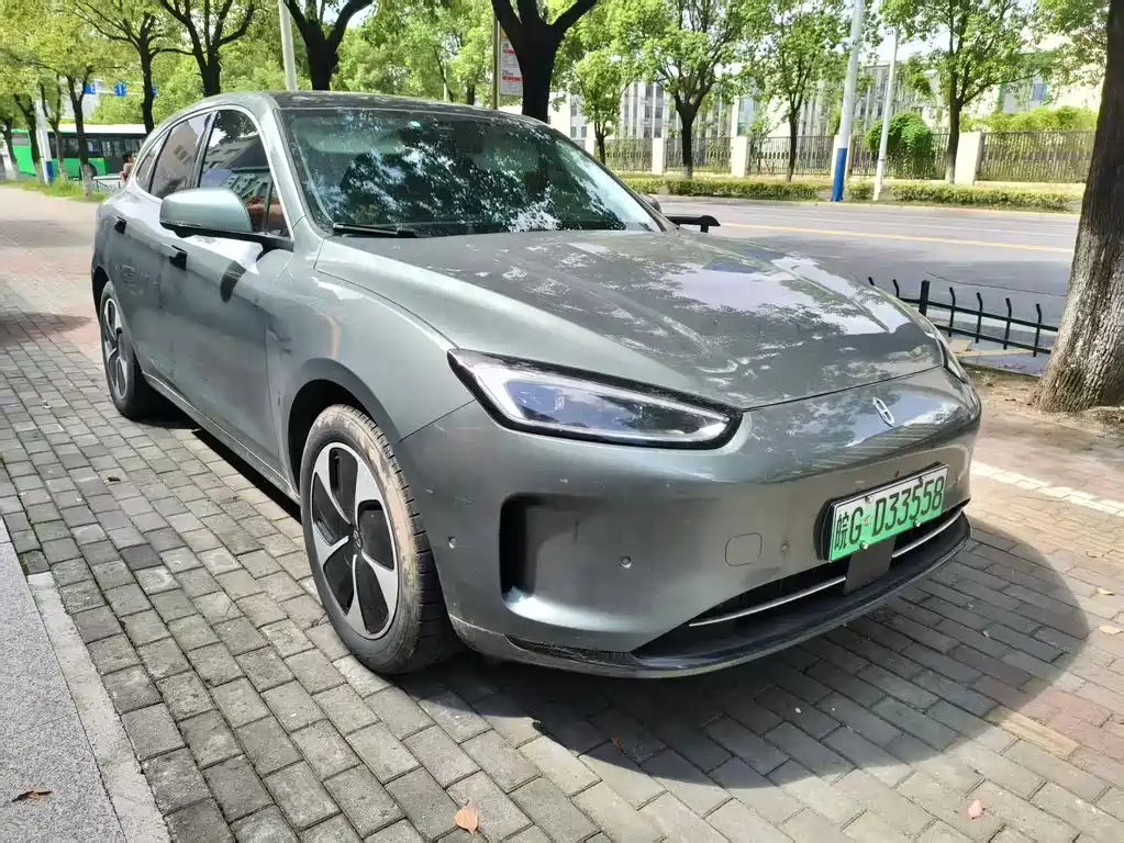 AITO AITO M5 — миниатюра 2
