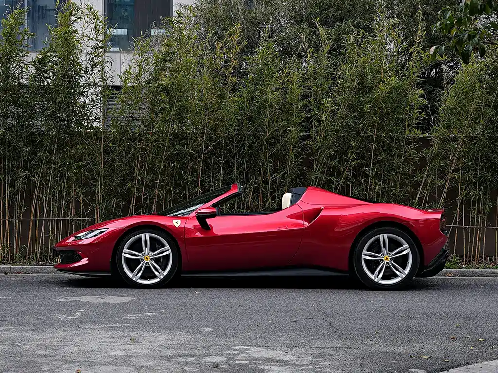 Ferrari 296 2022 3.0T V6 GTS