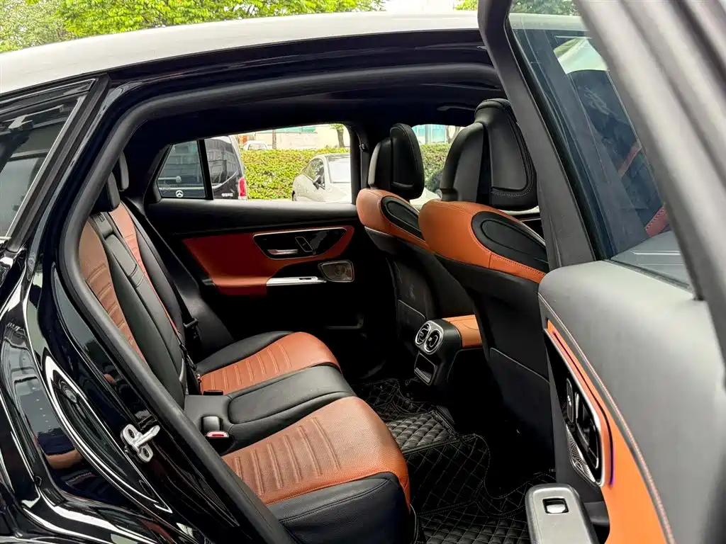 Mercedes-Benz GLC 2024 GLC 260 4MATIC SUV