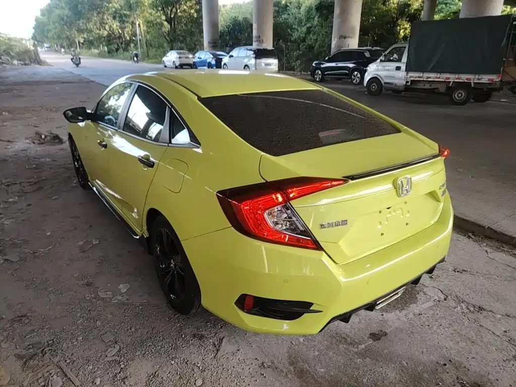 Honda Civic — миниатюра 5