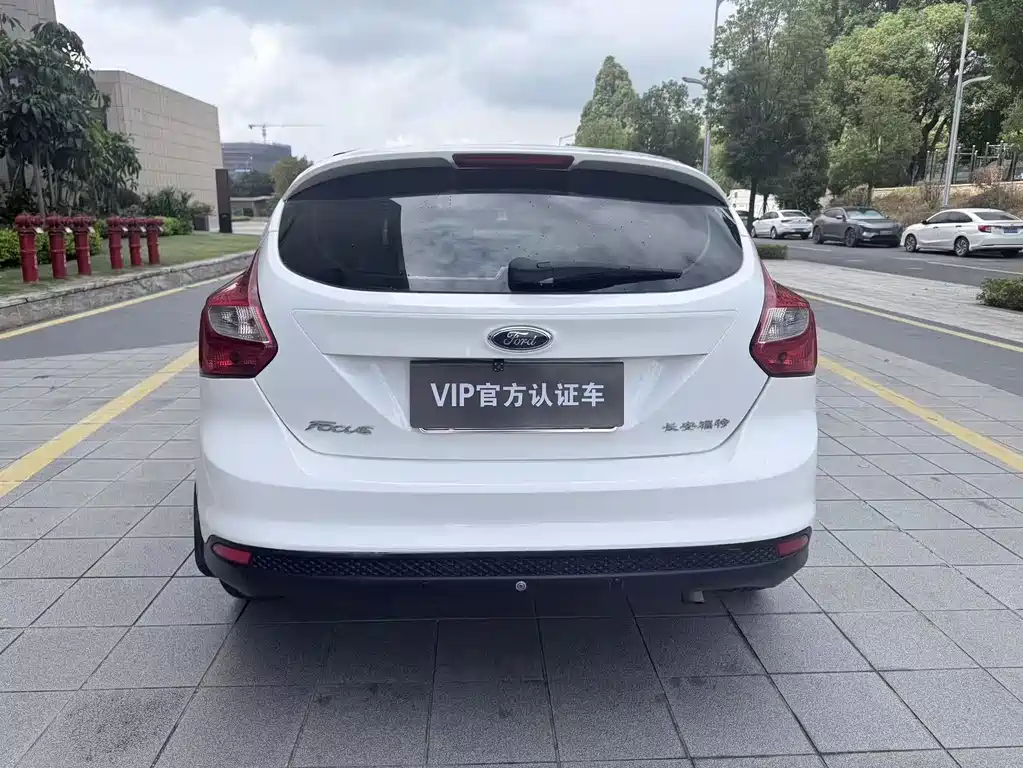 Ford Focus — миниатюра 6