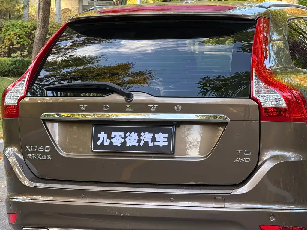 Volvo XC60 — миниатюра 11