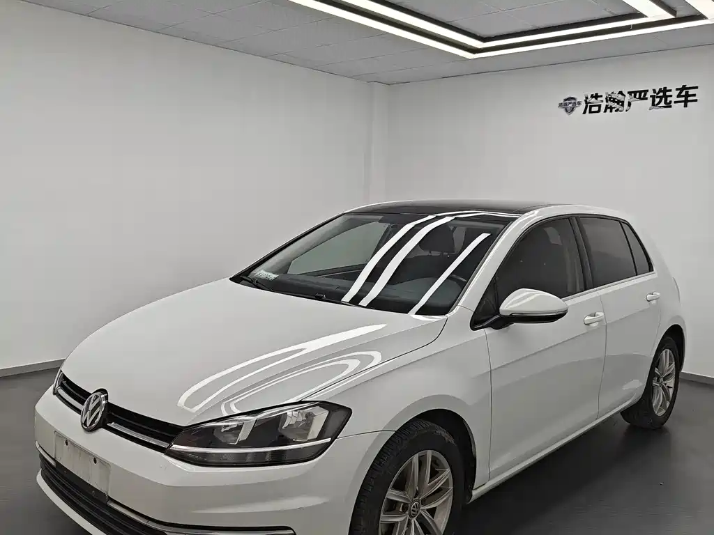 Купить Volkswagen Golf