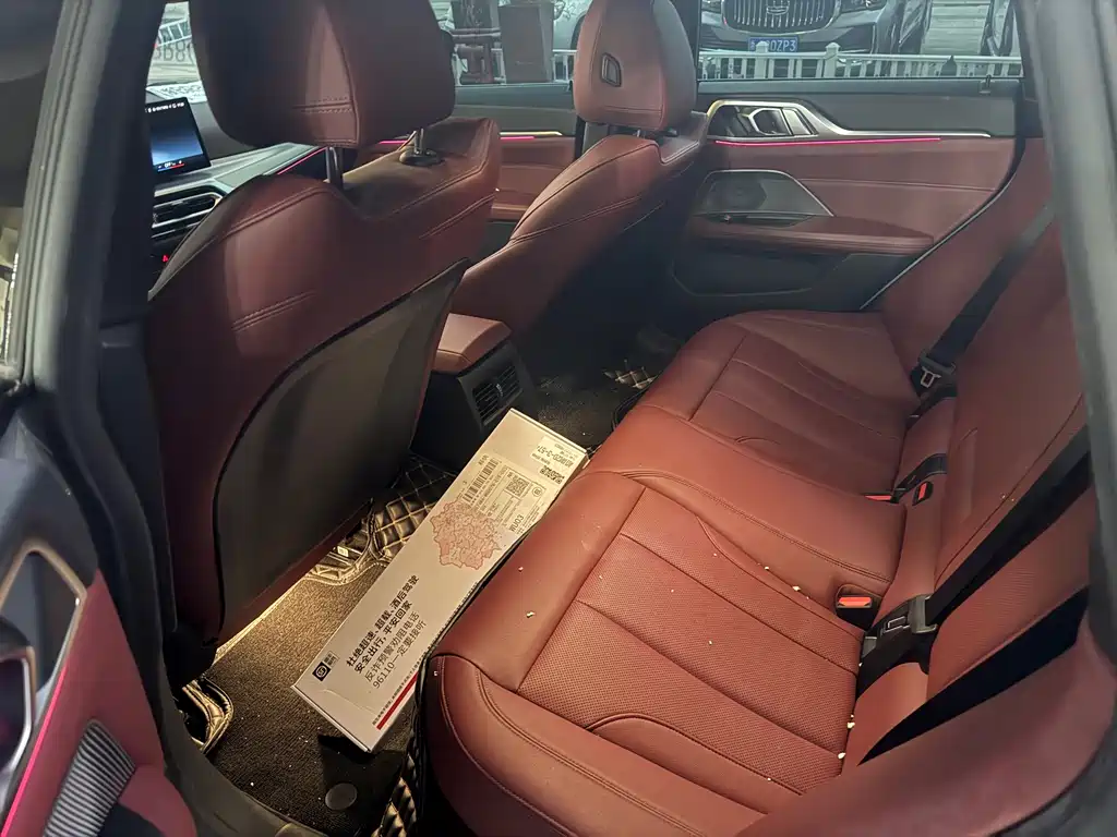 BMW i4 — миниатюра 14