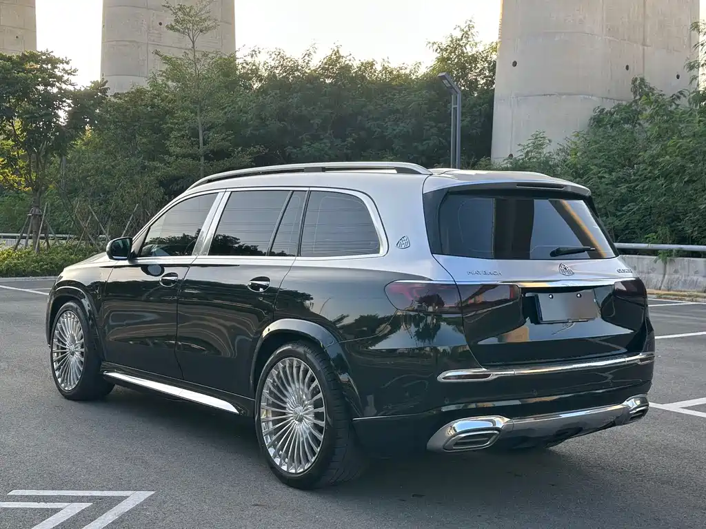 Mercedes-Benz GLS — миниатюра 8