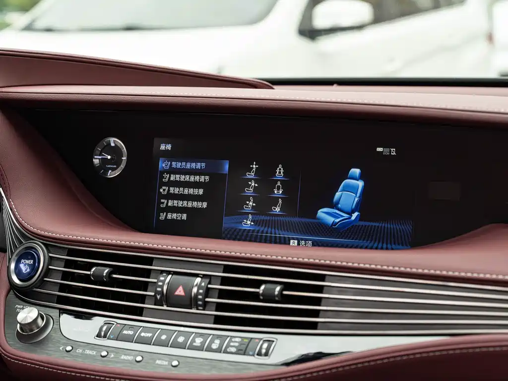 Lexus LS — миниатюра 16
