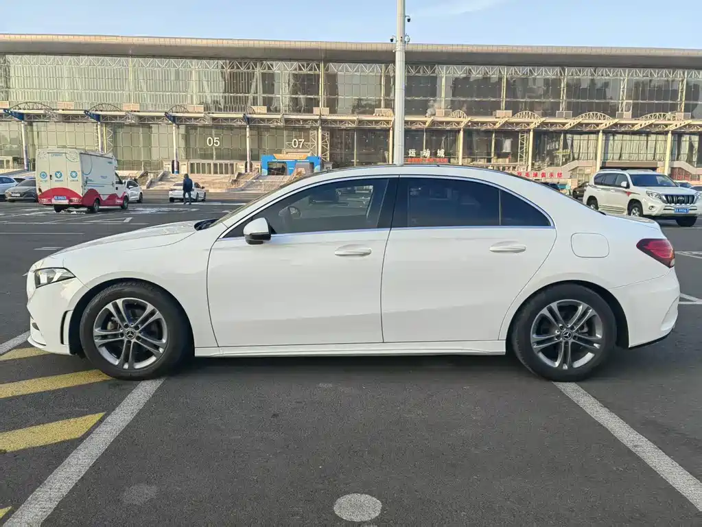Mercedes-Benz A-Class A 2021 A 180 L Sport