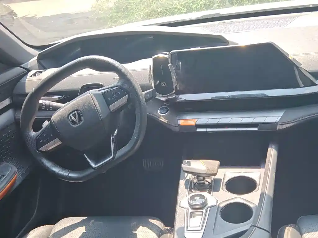 Changan UNI-V — миниатюра 8