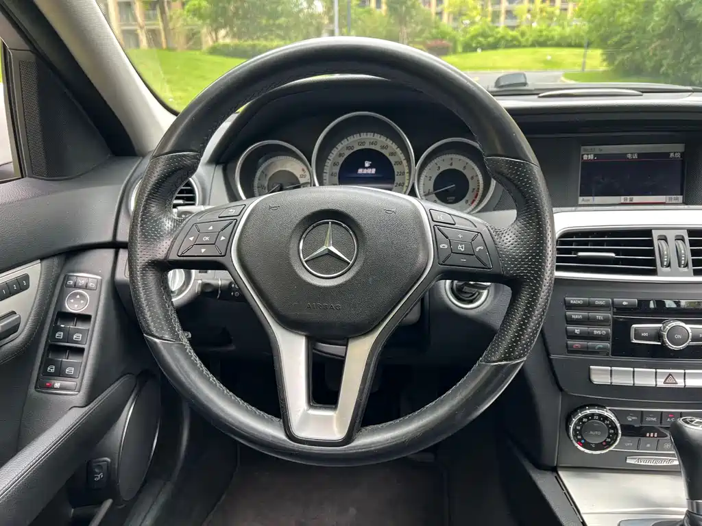 Mercedes-Benz C-Class (Import) — миниатюра 4