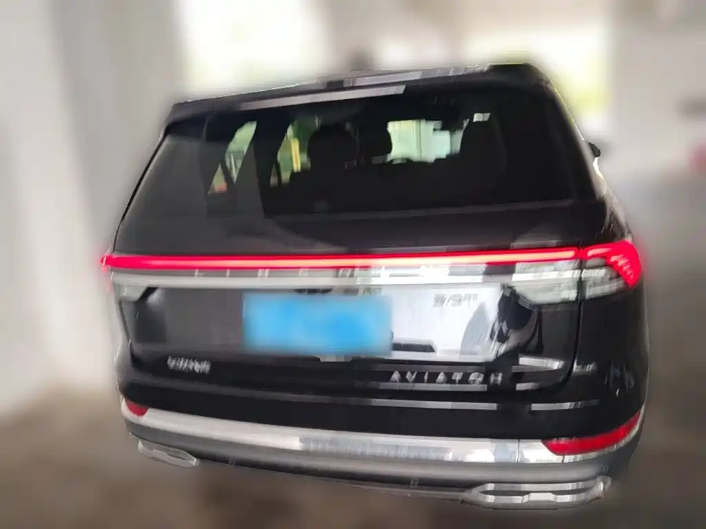 Lincoln Aviator — миниатюра 10