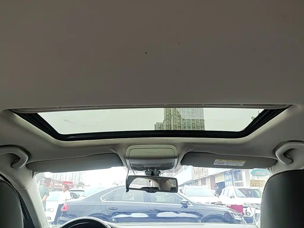 Volkswagen Sagitar — миниатюра 18