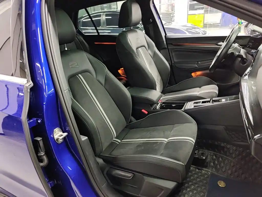 Volkswagen Golf — миниатюра 25