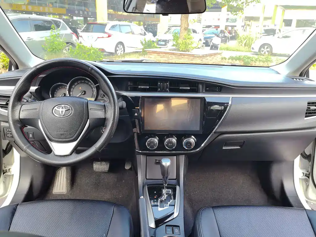 Toyota Corolla — миниатюра 11
