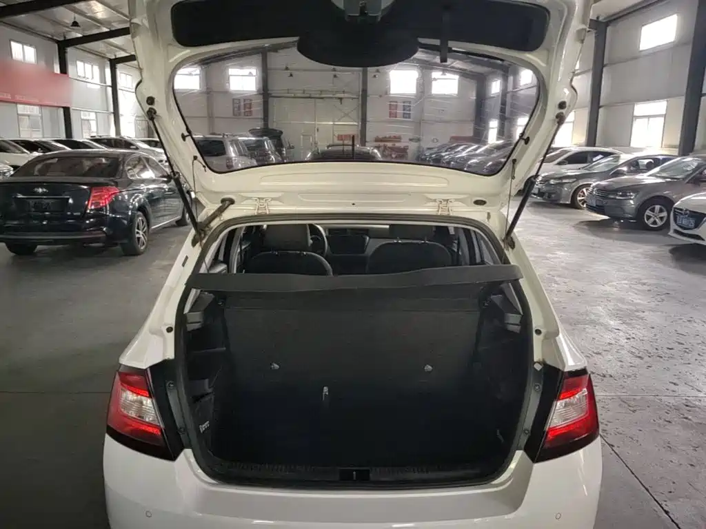 Skoda Fabia — миниатюра 19