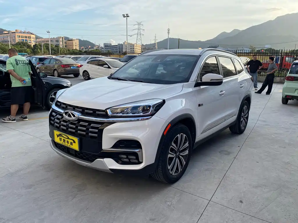 Chery Tiggo 8